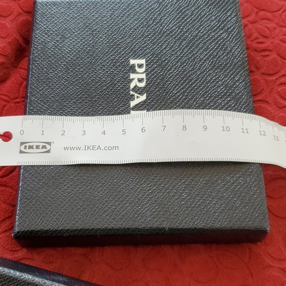 Prada  box - Picture 5 of 5